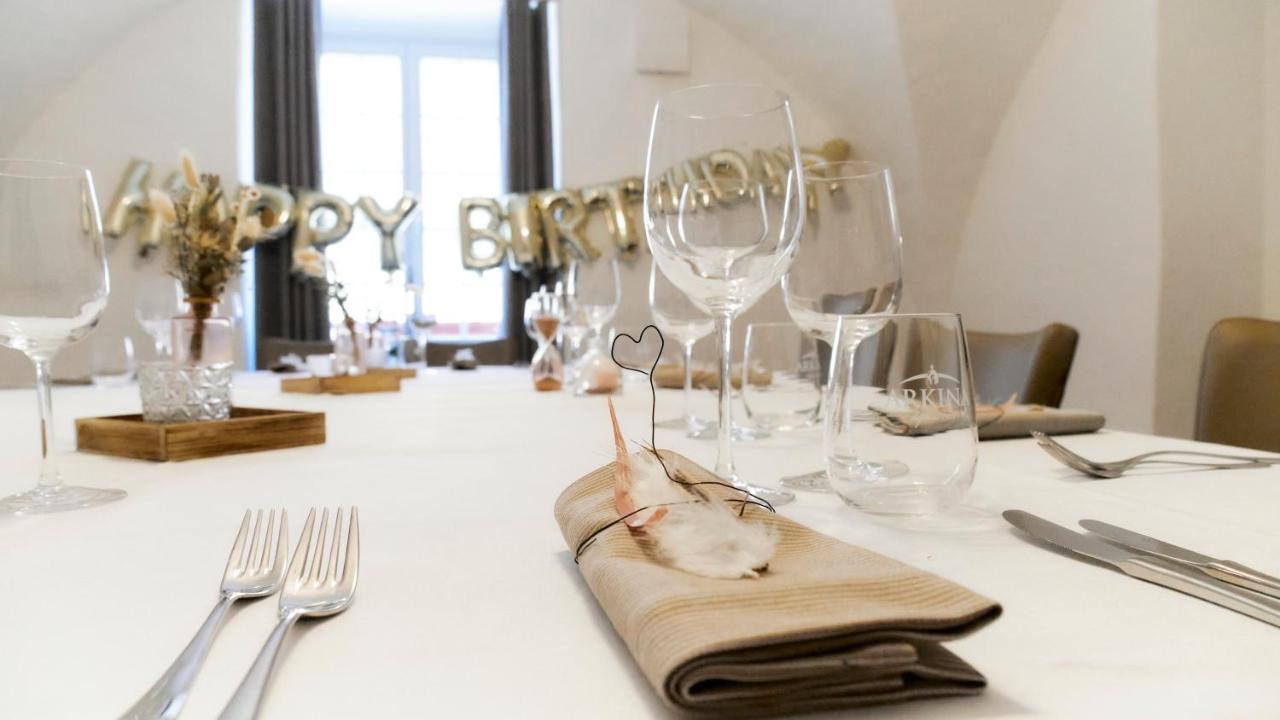 Auberge De Bellelay Restaurant Chez Aron Balde ภายนอก รูปภาพ