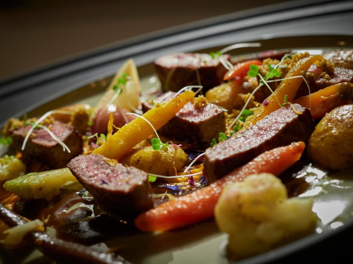 Auberge De Bellelay Restaurant Chez Aron Balde ภายนอก รูปภาพ
