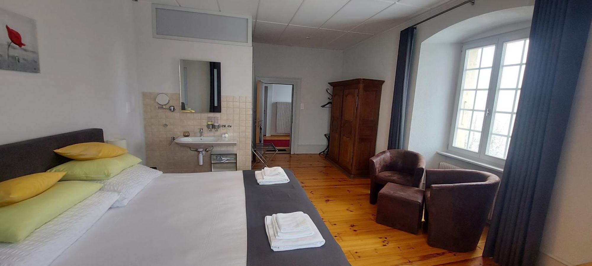 Auberge De Bellelay Restaurant Chez Aron Balde ภายนอก รูปภาพ