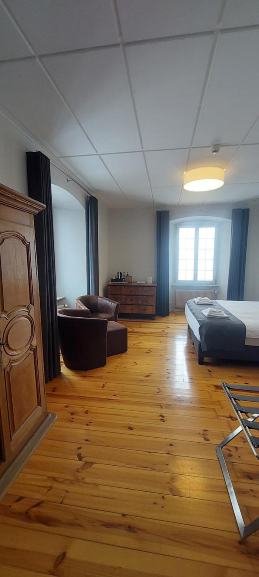 Auberge De Bellelay Restaurant Chez Aron Balde ภายนอก รูปภาพ